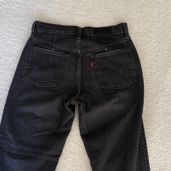 Levi's REVOLVE Altered Straight Leg Black Jeans Distressed Size 27 - Picture 6 of 14
